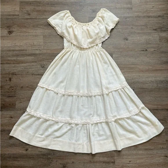 VINTAGE 70s Bohemian Campesina Mexican Wedding Peasant Dress - Picture 3 of 15